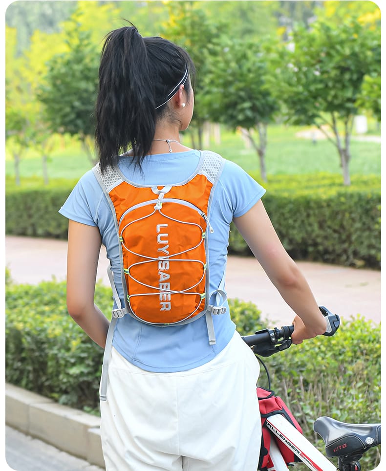 Cross-country running and cycling water bag backpack Marathon outdoor hiking and mountaineering water bag backpack